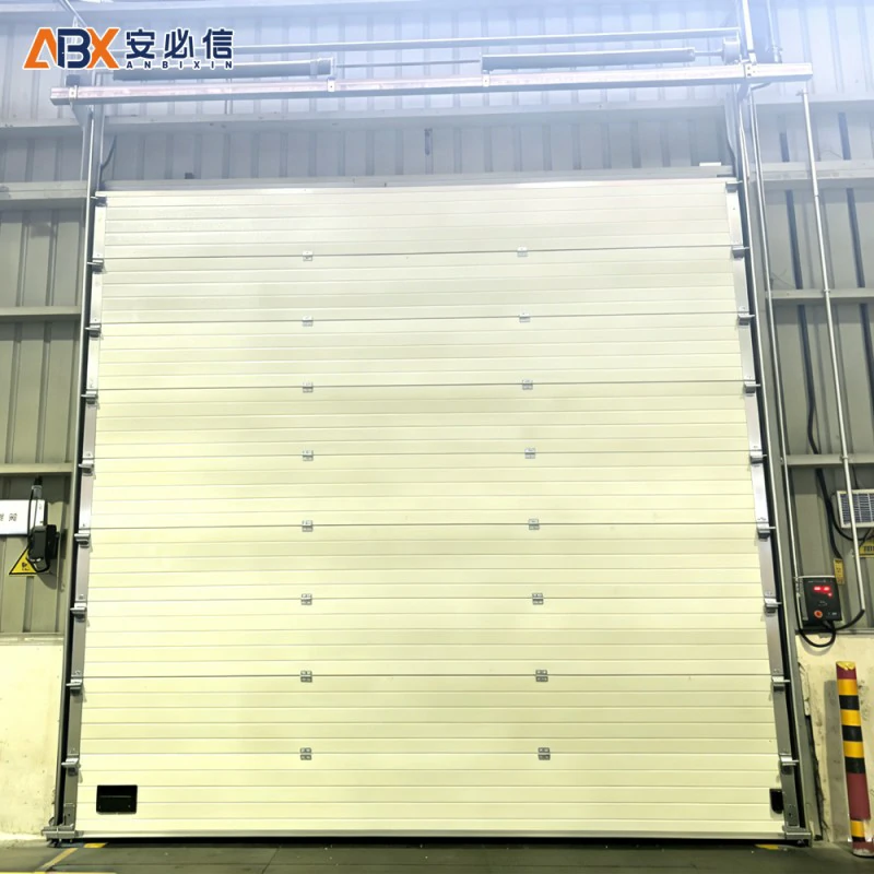 江门翻板滑升门